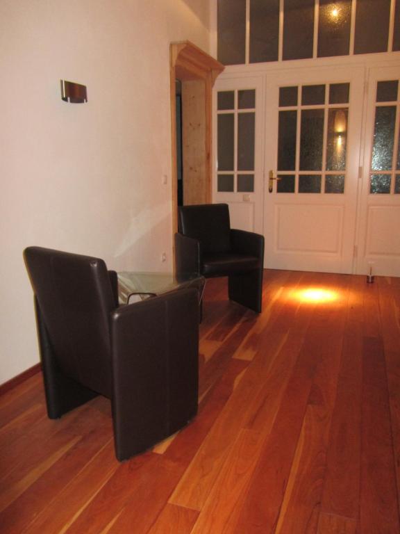 Exklusive Gaestezimmer Landau ลันเดาอินแดร์ฟัลซ์ ภายนอก รูปภาพ